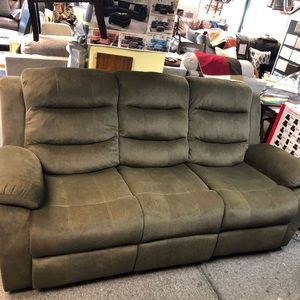 Reclining sofa